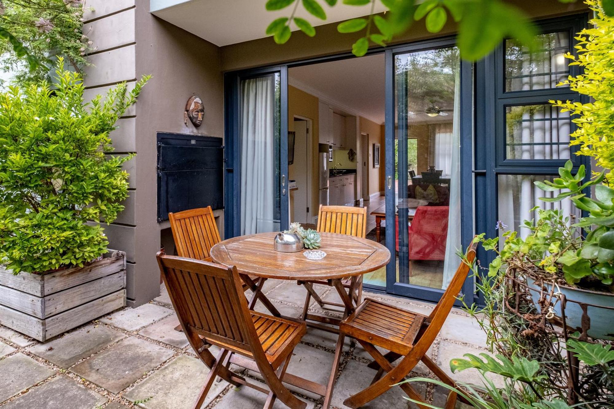 17Onwellington Apartments Джордж Екстериор снимка
